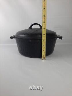 Vintage Cast Iron #8 Hammered Dutch Oven With Lid Unmarked