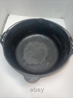 Vintage Cast Iron Dutch Oven Pot 13.5 -Marked on Bottom # 12 Do Made in USA D