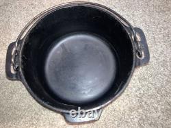 Vintage Cast Iron Griswold No. 6 Dutch Oven 2605 with Griswold Logo Lid Nice Shape