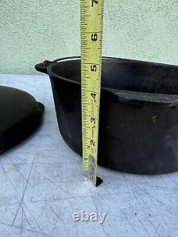 Vintage Cast Iron Wagner Ware Sidney -O- 1268 J Dutch Oven with Lid 10 Excellent