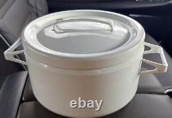 Vintage Enamelware Arabia Finel Dutch Oven with Lid, Seppo Mallat 1960's Finland