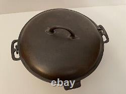 Vintage Favorite Piqua Ware Cast Iron Dutch Oven 8 c With Lid & Handle