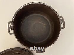 Vintage Favorite Piqua Ware Cast Iron Dutch Oven 8 c With Lid & Handle