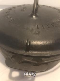 Vintage Griswold Erie PA 1920 No. 9 Cast Iron Tite Top Dutch Oven 834B with Lid