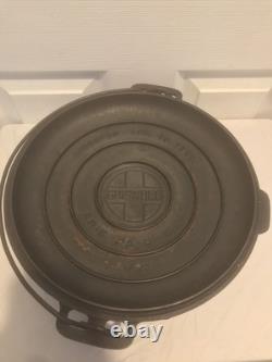 Vintage Griswold Erie PA 1920 No. 9 Cast Iron Tite Top Dutch Oven 834B with Lid