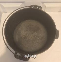 Vintage Griswold Erie PA 1920 No. 9 Cast Iron Tite Top Dutch Oven 834B with Lid