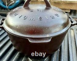 Vintage Griswold No. 7 Cast Iron Tite-Top Dutch Oven with Lid 2603 2604