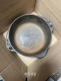 Vintage Griswold No. 8 Cast Iron Dutch Oven No lid Very Light Rust Still Great