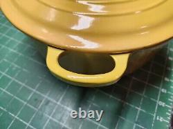 Vintage Le Creuset Dutch Oven #28 Yellow Gold Marigold Mustard 7.25 Qt France