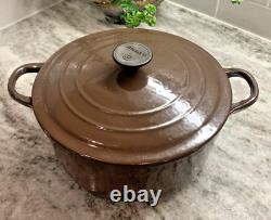 Vintage Le Creuset Dutch Oven Model D (22) 3.5 Qts. Brown withLid CRACK