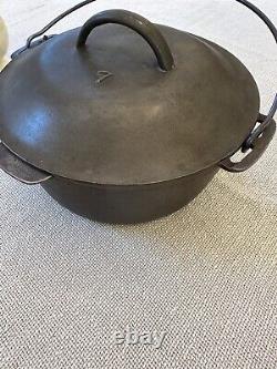 Vintage Lodge #7 Cast Iron Dutch Oven with Basting Lid and Wire Handle