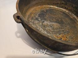 Vintage Lodge Large Cast Iron Dutch Oven Pot 14 C O with Lid 14 Inch Footed Vintage Lodge Large Cast Iron Dutch Oven Pot 14 C O with Lid 14 Inch Footed