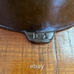 Vintage Lodge No. 8 Cast Iron Dutch Oven With Lid