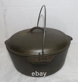 Vintage No. 10 Cast Iron Dutch Oven Pot with Lid & Bail Handle 12 5/8 Made USA