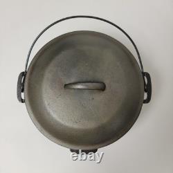 Vintage Ozark St Louis MO Union Made No 8 Cast Iron Dutch Oven with Lid