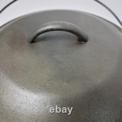 Vintage Ozark St Louis MO Union Made No 8 Cast Iron Dutch Oven with Lid