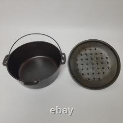 Vintage Ozark St Louis MO Union Made No 8 Cast Iron Dutch Oven with Lid