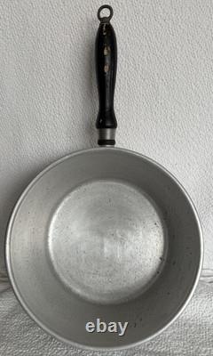 Vintage Set Of 4 Wear Ever Pans 1 Dutch Oven With Lid 3 Saucepans With 2 Lids