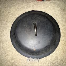 Vintage Unmarked Lodge #12 Cast Iron Dutch Oven + Lid Very Large Pot