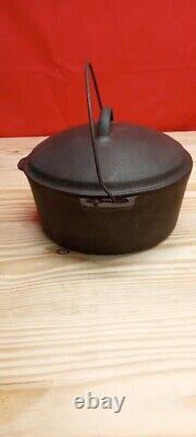 Vintage WAGNER CAST IRON Dutch Oven with lid unmarked #8z Sidney-o-series