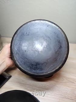 Vintage Wagner (Unmarked) Cast Iron Dutch Oven #8 with Lid Drip Spikes Ridges