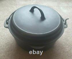 Vintage Wagner Ware #8 Cast Iron Dutch Oven withGriswold Dome Lid 1280A