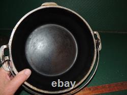 Vintage Wagner Ware H. S. 1268 No. 8 Hammered Nickel Plated Cast Iron Dutch Oven