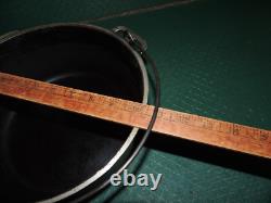 Vintage Wagner Ware H. S. 1268 No. 8 Hammered Nickel Plated Cast Iron Dutch Oven