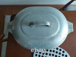 Vintage Wagner Ware Magnalite 4265 Oval Shape Roaster Dutch Oven With Lid Trivet