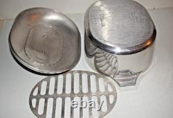 Vintage Wagner Ware Magnalite 4265-P with lid & Trivet Easter Roaster Dutch Oven