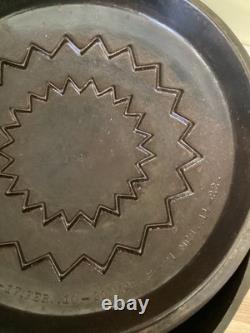 Vintage Wagner Ware Sidney-0-No. 8 Cast Iron Camp Dutch Oven 1920s Starburst Lid