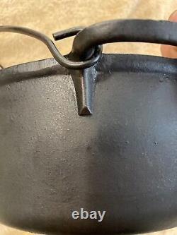 Vollrath # 8 Cast Iron Dutch Oven and Lid Restored