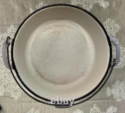 Vollrath No 9 Enameled Dutch Oven With Matching Lid