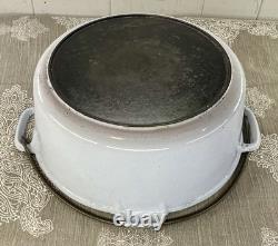 Vollrath No 9 Enameled Dutch Oven With Matching Lid