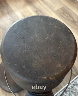 Vtg Cast Iron Dutch Oven Bean Pot With Lid Marked FBP D Inside Lid Handle Antiqu