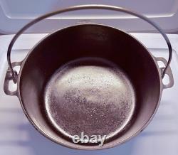 Wagner Ware Cast Iron Dutch Oven Set, Domed Lid & Drip Rings, #1268, Pre-1945