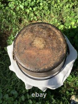 Wagner Ware Sidney -0- Hammered Aluminum Roaster Dutch Oven with Lid