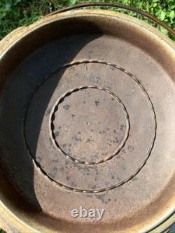 Wagner Ware Sidney -0- Hammered Aluminum Roaster Dutch Oven with Lid