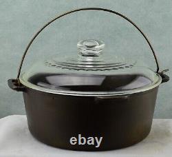 Wagner Ware Sidney O #8 Dutch Oven 1268E with Glass Lid C-8 Stylized Logo