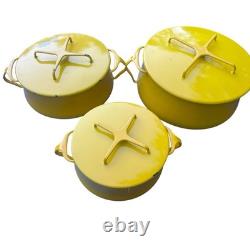 3 casseroles vintage Dansk Kobenstyle en émail jaune, cocotte avec couvercle trépied, tailles M, S et L