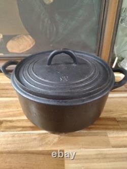 #7 Cocotte en Fonte Cousances à Fond Goutte avec Couvercle