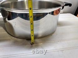 Americraft 12 Qt West Bend Multi-Core Stainless Stockpot Dutch Oven Fry Pan Lid<br/>	 <br/>
Traduction en français : Marmite à stock en acier inoxydable multicœur de 12 pintes West Bend Americraft avec couvercle pour poêle à frire et four hollandais