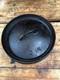 Ancienne Cocotte En Fonte Tr&egrave;s Originale, Sans Marque, Avec Traces De Coul&eacute;e, N&deg; 10, Pieds Coup&eacute;s