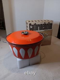 CATHERINEHOLM Vaisselle en émail Rouge Blanc Lotus cocotte 12,5 Dutch oven avec couvercle boîte d’origine