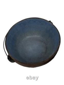 C. 1905 McCoy Vaisselle de Cuisine Néerlandaise en Éponge Faitout en Céramique avec Couvercle Ligné en Bleu