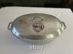 Casserole ovale en fonte d'aluminium Griswold #7 avec couvercle/soufflet vintage Hammer Top