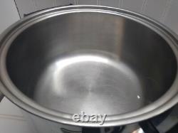 Cocotte Électrique de 5 Qt Townecraft Chef's Ware avec Noyau Liquide en Acier Inoxydable et Couvercle