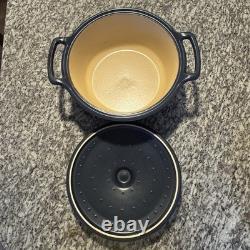 Cocotte En Fonte Emile Henry 4,5 Quart Avec Couvercle, Céramique, Fabriquée À La Main En France, Bleu Mat