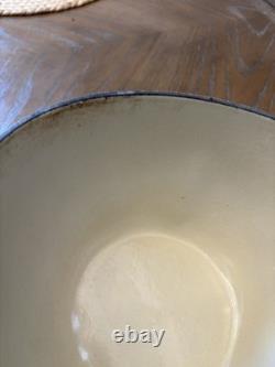 Cocotte Le Creuset en fonte émaillée vert pomme avec couvercle<br/>
