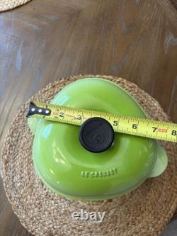 Cocotte Le Creuset en fonte émaillée vert pomme avec couvercle<br/> 